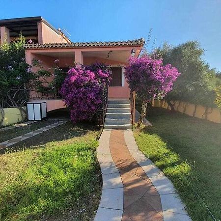 Casa Vacanze Lolivastro 阿尔巴塔克斯 外观 照片