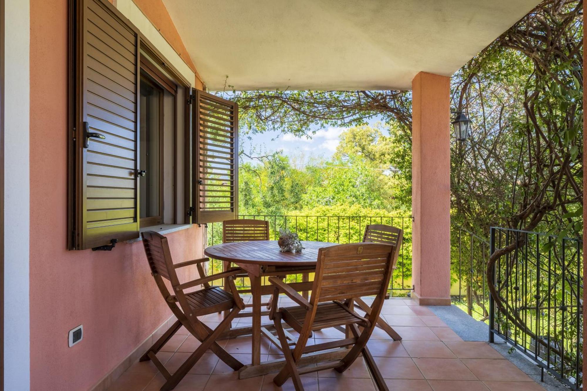 Casa Vacanze Lolivastro 阿尔巴塔克斯 外观 照片