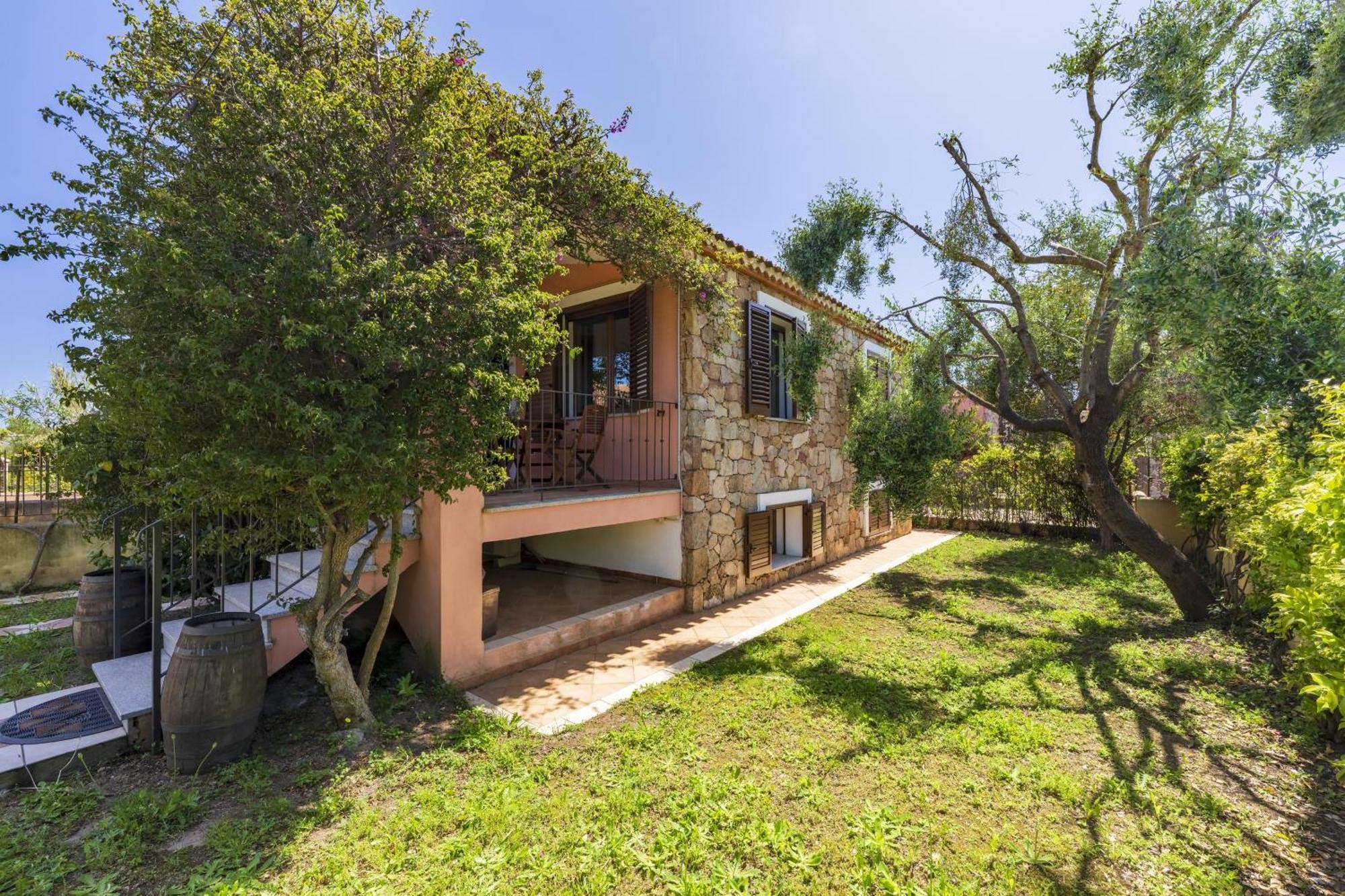 Casa Vacanze Lolivastro 阿尔巴塔克斯 外观 照片